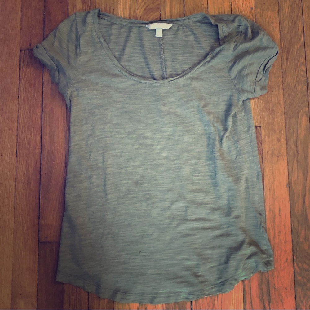 Army green tee shirt